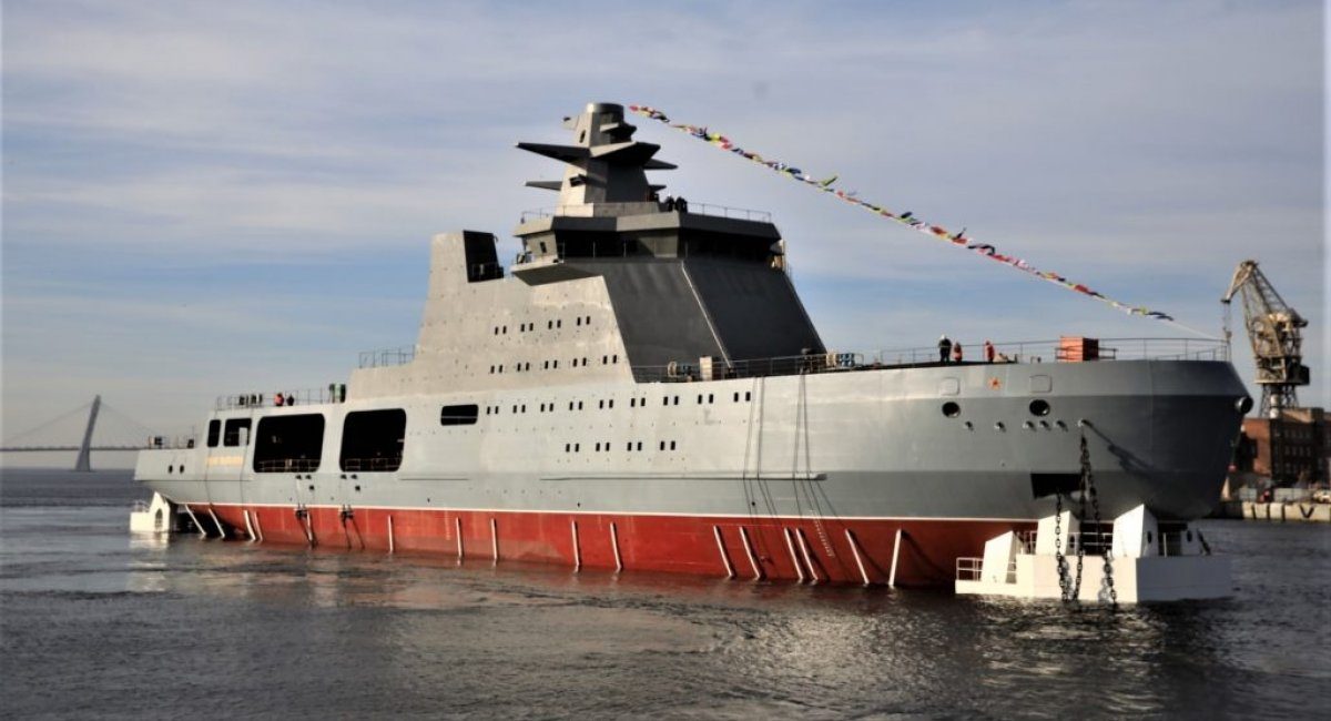 Сили оборони України уразили російський криголам “Пурга” під час нічної атаки (фото, відео)