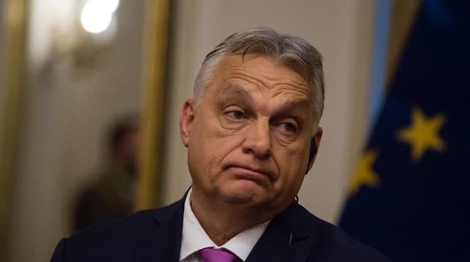 Орбан лякає своїх дітей українцями