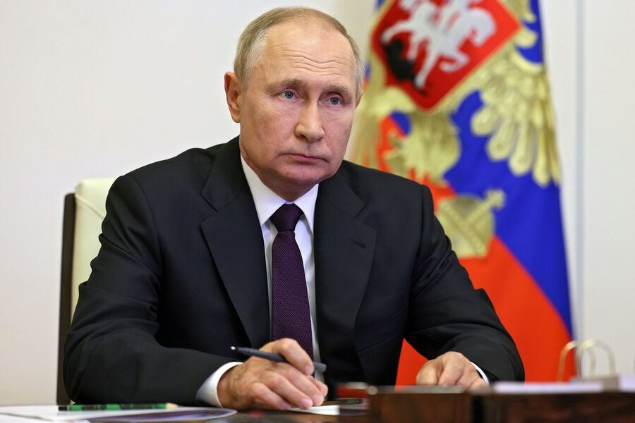 В РФ все гірше, ніж прогнозували. Путін підтвердив