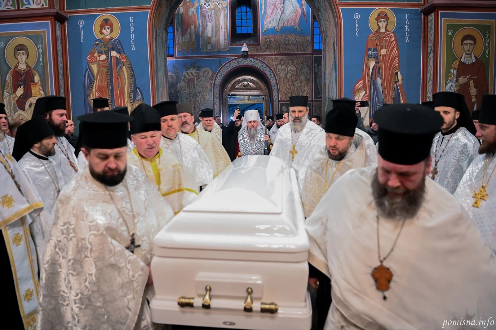 Прощание с патриархом Филаретом продлится до воскресенья (фото)