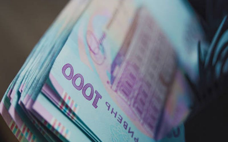 До 80 тисяч і більше: кому піднімуть зарплати вже найближчим часом ➤ Prozoro.net.ua