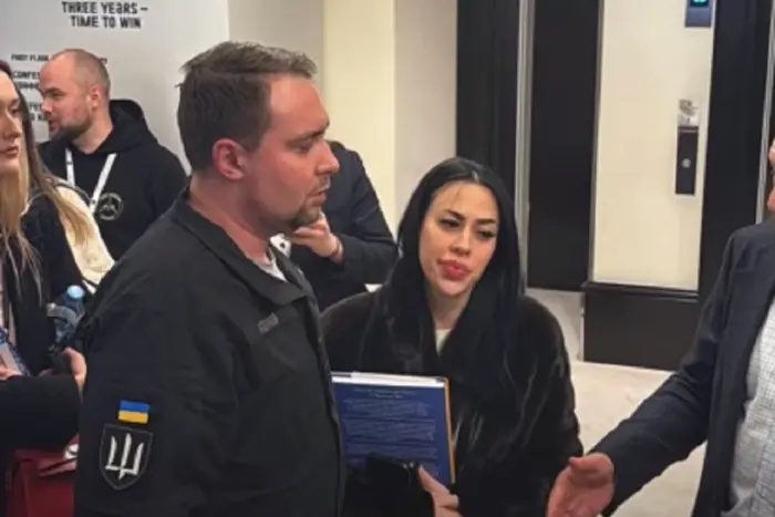 Пришел с весами: как начинался роман Буданова с женой