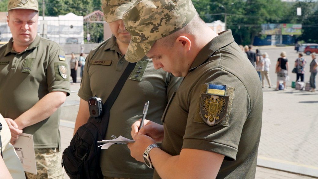 Зарплати в ТЦК: що отримують військові та цивільні