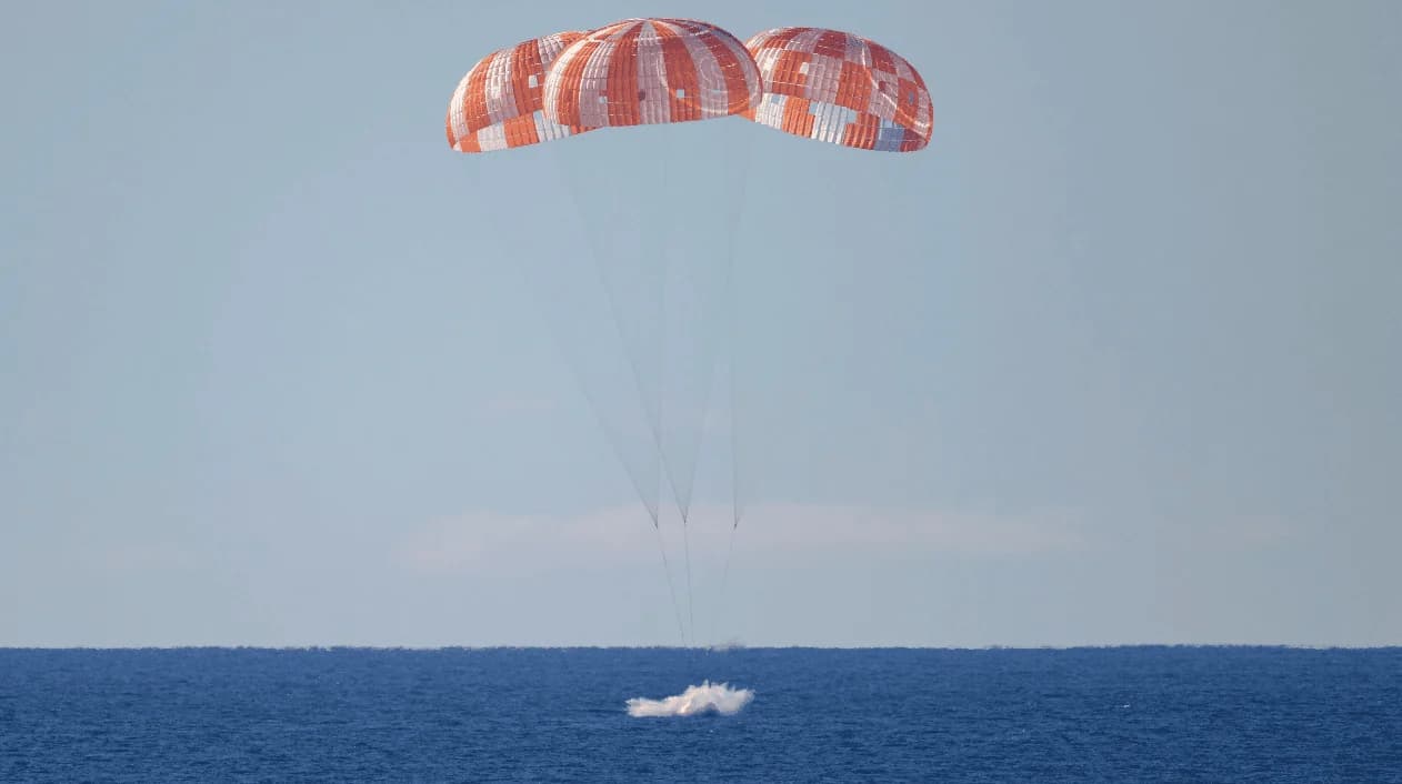 Экипаж Artemis II успешно приземлился после полета вокруг Луны (фото) ➤ Главное.net