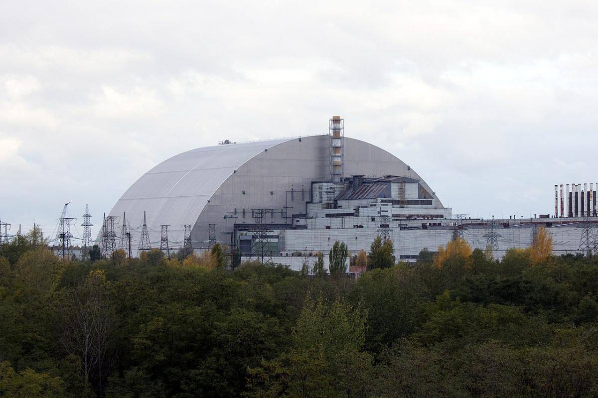 Российский дрон атаковал хранилище ядерного топлива возле ЧАЭС