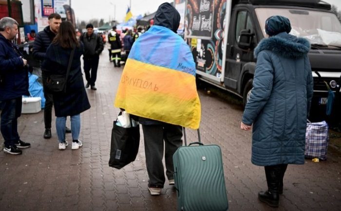 Украинцы массово покидают одну из стран ЕС: что произошло