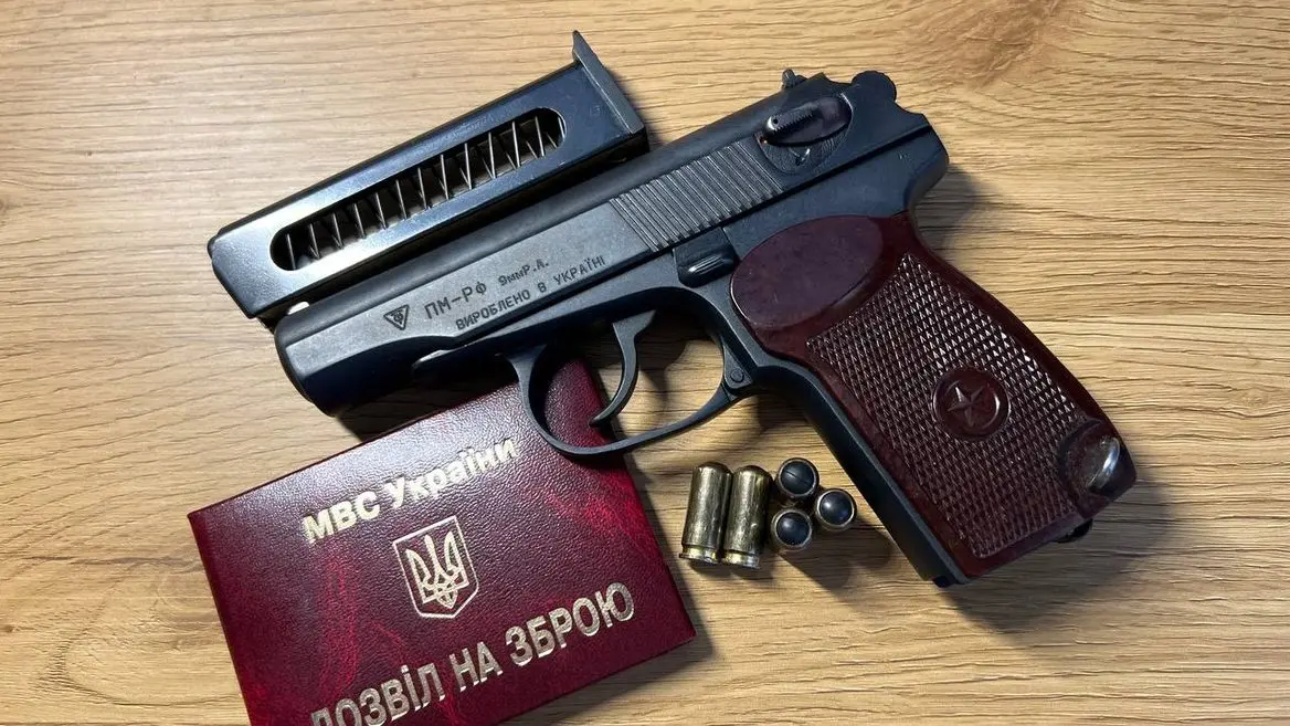 За 20 хвилин в Україні можна отримати довідку на зброю: експеримент журналістів