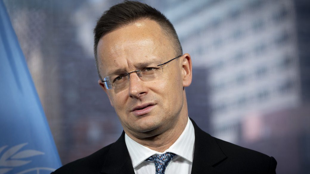 Скандал навколо Орбана: Сіярто різко вибухнув у прямому етері ➤ Prozoro.net.ua