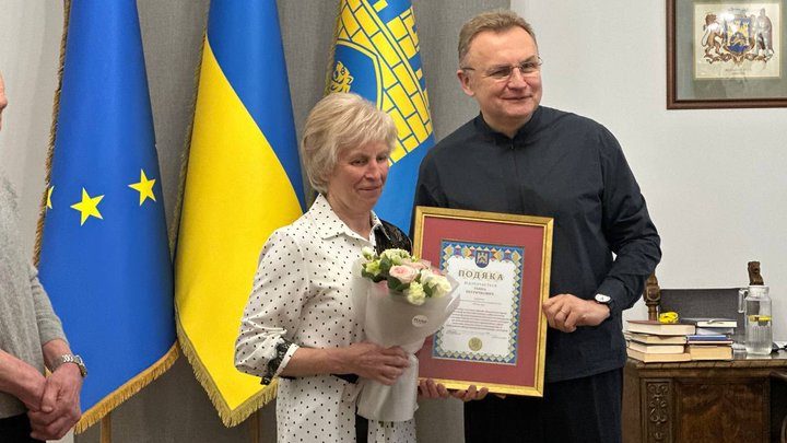 Краща двірничка Львова відмовилася від премії у 25 тисяч ➤ Prozoro.net.ua