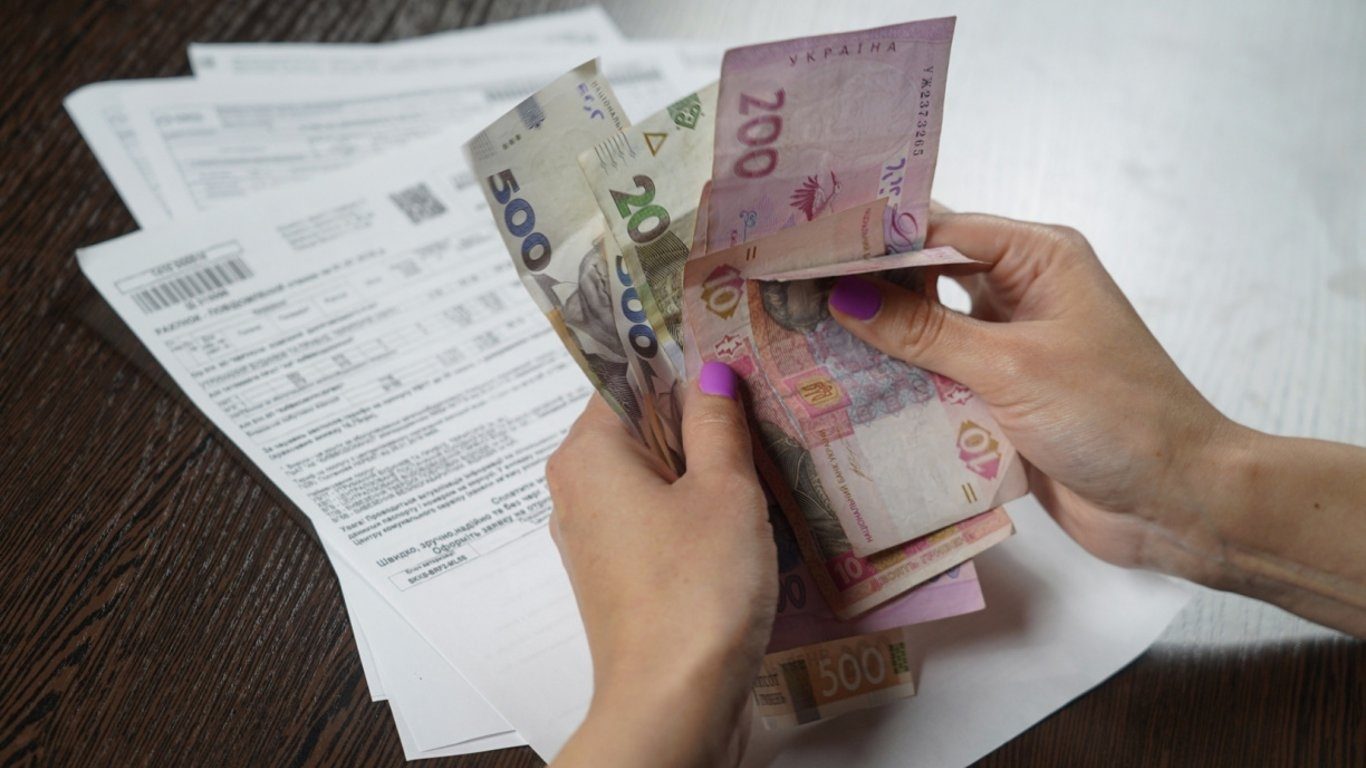 Минималка в Украине: сколько будут платить «на руки» с 1 мая