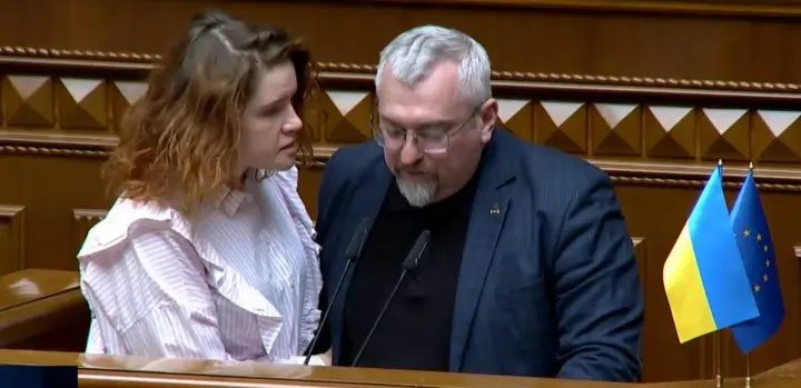 «Он просто врет»: скандал с Безуглой взорвался в Раде