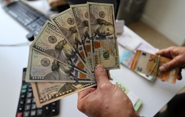 Украинцам не советуют хранить сбережения в долларах ➤ Prozoro.net.ua