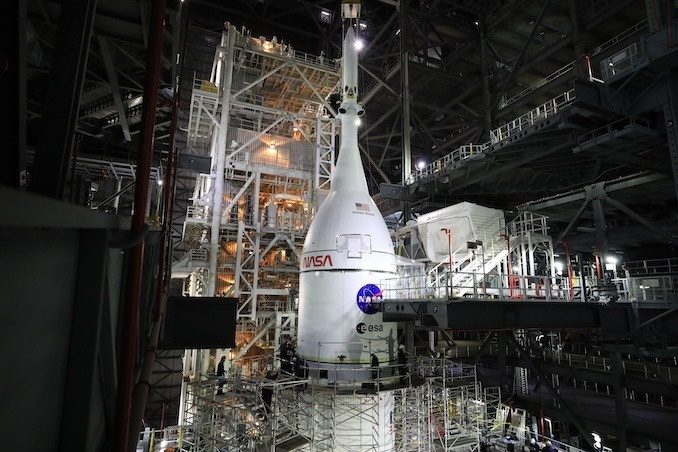 На борту Orion під час місії Artemis II до Місяця сталася НП