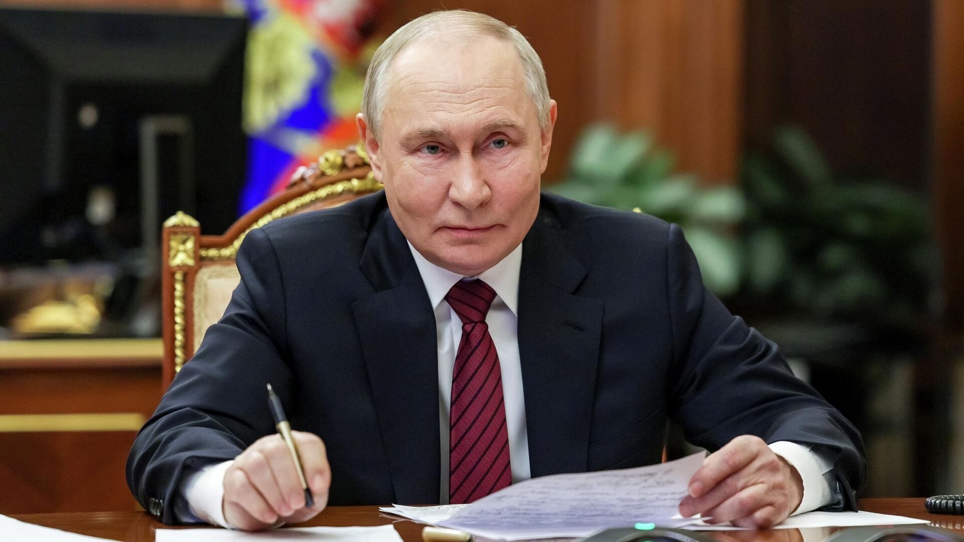 Путин боится бунта и устроил масштабные кадровые чистки