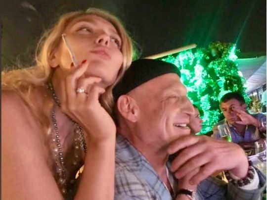 Полякова заставила мужа «попрощаться» с публикой после скандала