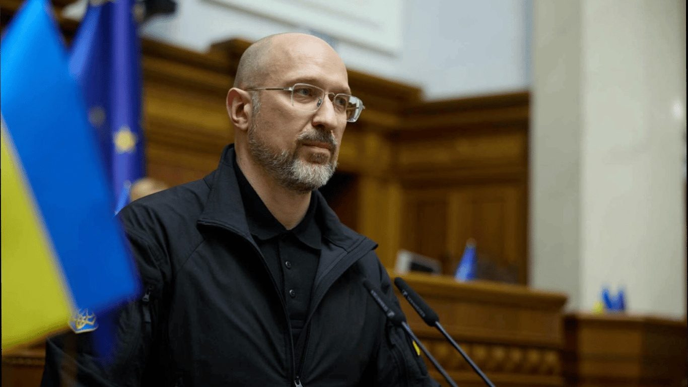 Шмыгаль назвал город, который задолжал государству 31 млрд за коммуналку