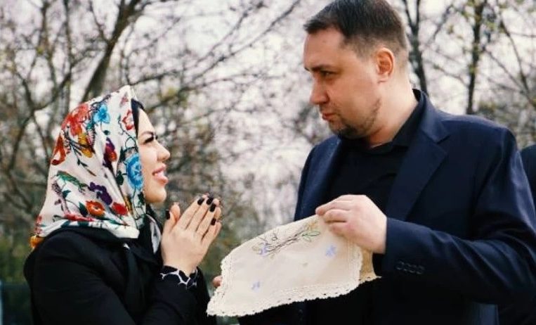Будановы пришли в церковь: что заметил украинцы (фото)