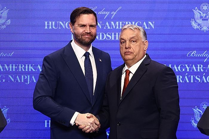 Венс пояснив, чому США підтримували Орбана
