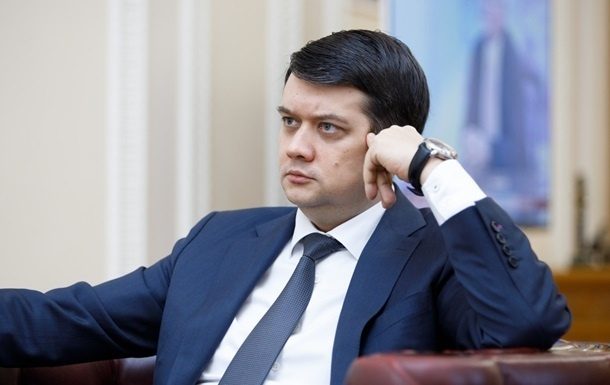 Депортація українців із Європи: реакція Разумкова