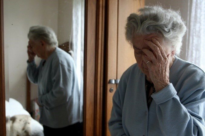 Деменция начинается незаметно: 7 симптомов
