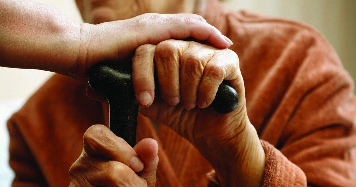 Пенсіонерам старше 70 років піднімуть пенсії