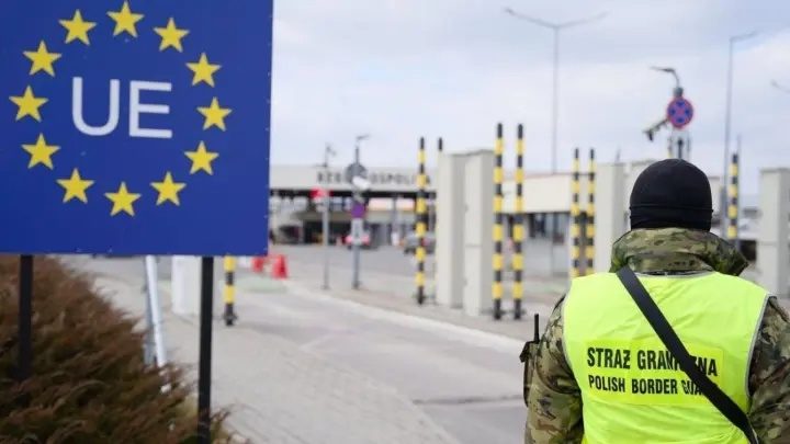На кордоні України з ЄС перевіряють вже не лише документи ➤ Prozoro.net.ua