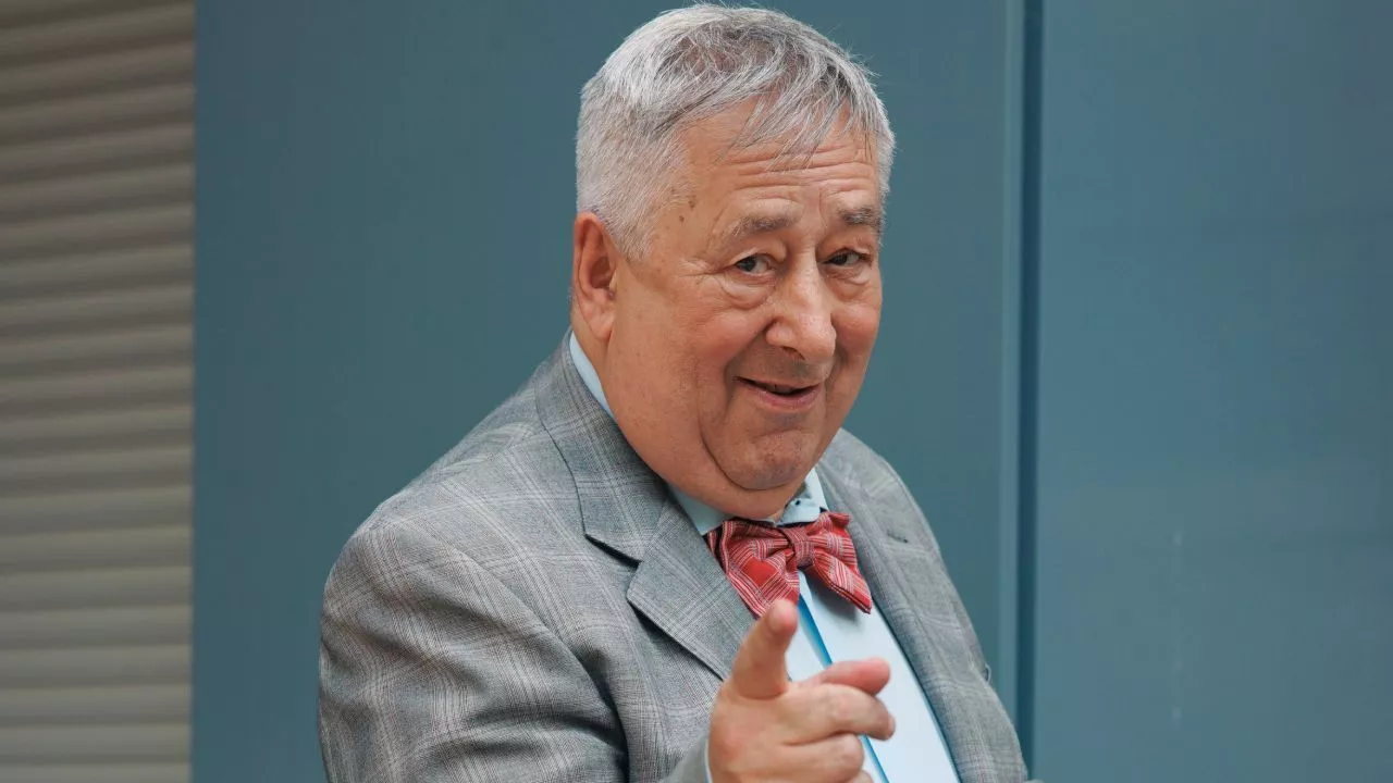 Николай Луценко объяснил, почему в 71 год остался без семьи