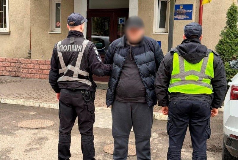Вдарив ножем у шию: у Львові митник вбив військового ТЦК (фото)