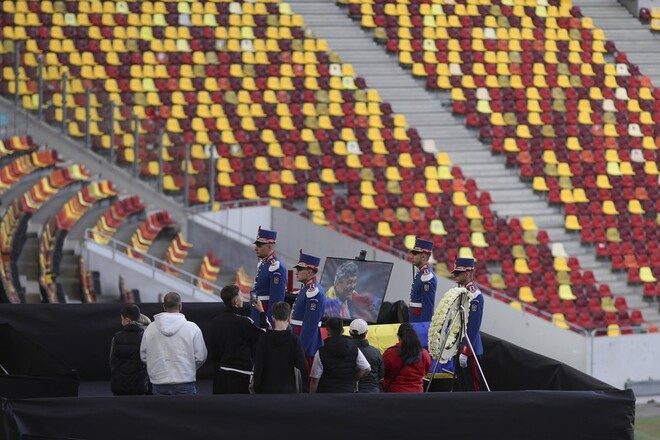 Прощание с Луческу: делегация «Динамо» почтила легендарного тренера в Бухаресте ➤ Prozoro.net.ua