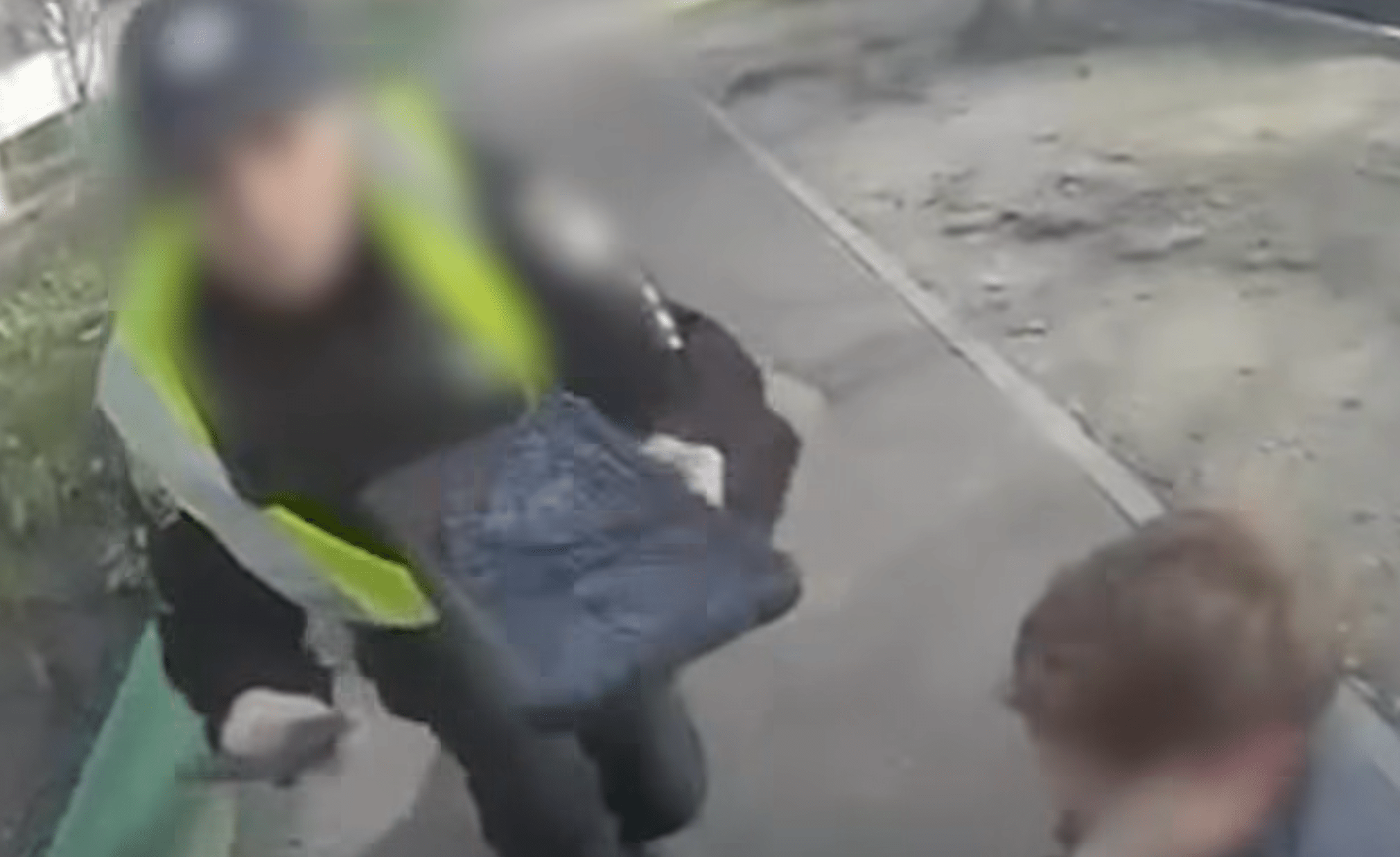 «Мене не рятуйте»: хлопчик у Києві благав урятувати батька (відео) ➤ Prozoro.net.ua