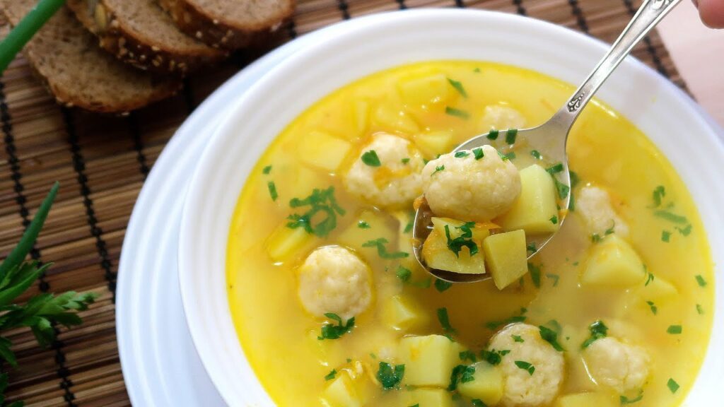 Куриный суп с сырными шариками: очень нежный вкус ➤ Prozoro.net.ua
