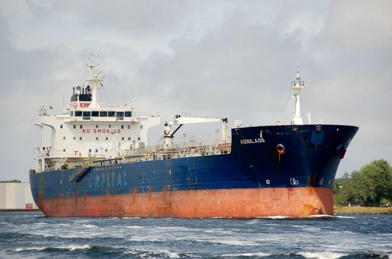ВМС України уразили підсанкційний танкер біля узбережжя РФ