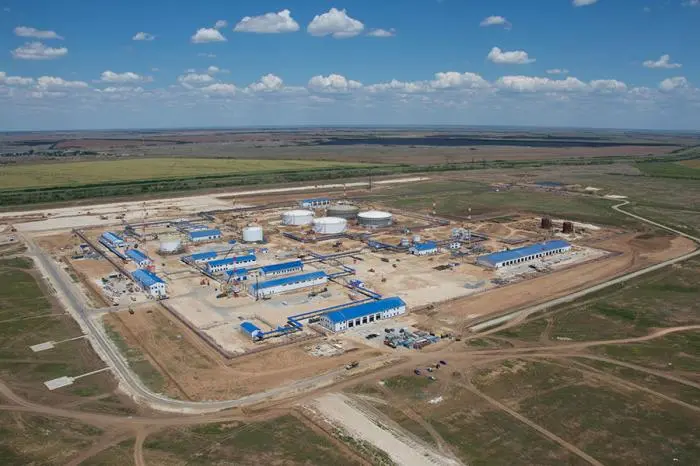 Нефтеперекачивающая станция «Тингута» загорелась в РФ после атаки БПЛА (видео)