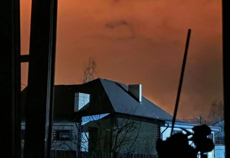 ЗСУ вдарили по російському стратегічному НПЗ і порту (фото, відео)