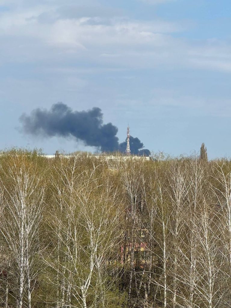 Дрони атакували нафтохімічний завод у Башкортостані (відео)