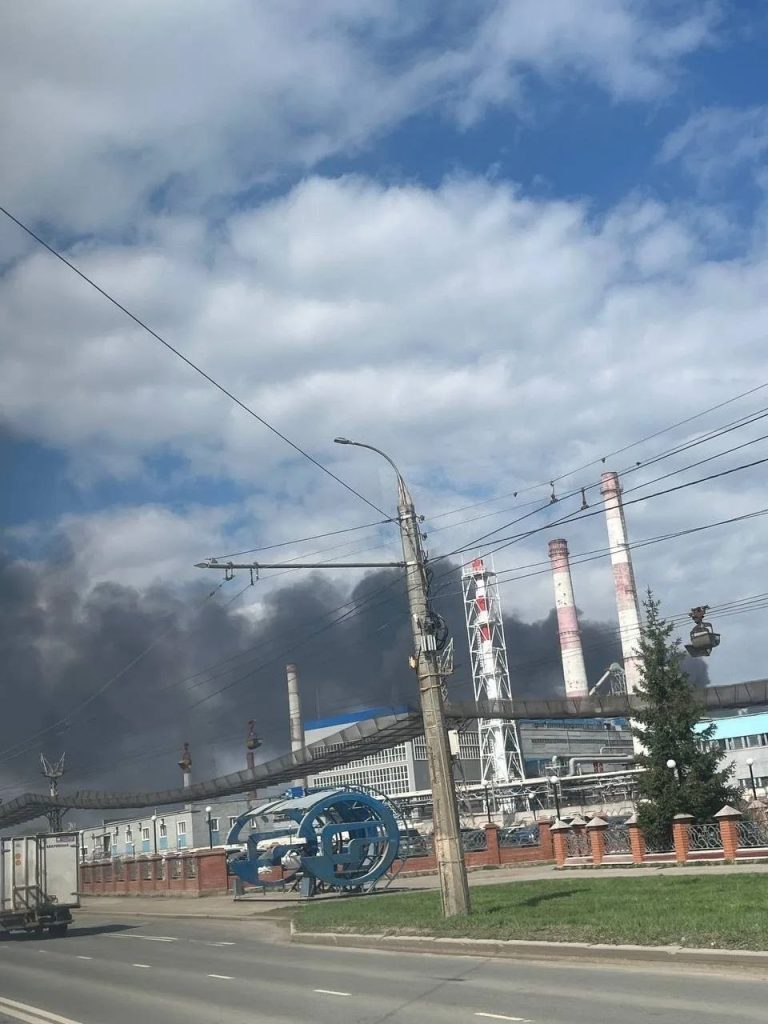 Дрони атакували нафтохімічний завод у Башкортостані (відео)