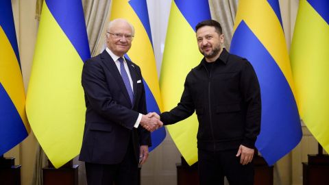 Швеция выделит Украине 4 млрд евро и поможет готовить пилотов для Gripen