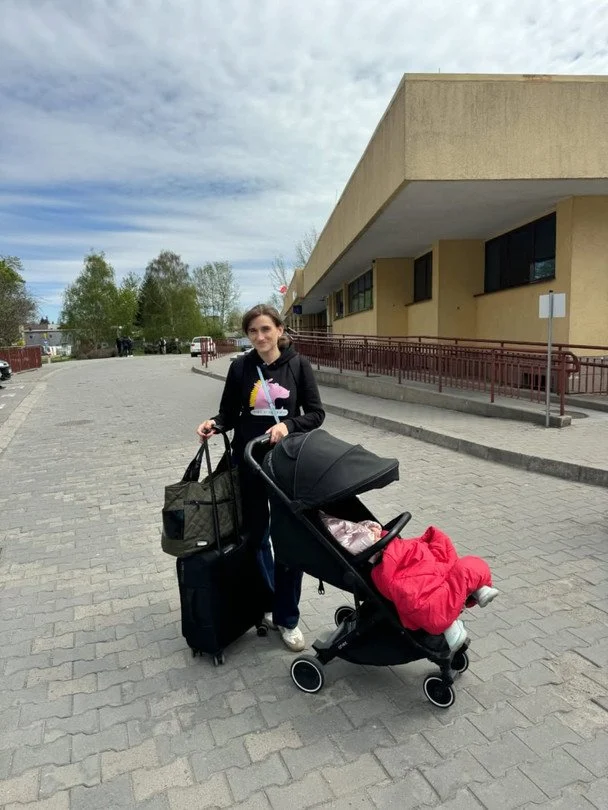 «Ми не витримали»: блогерка Даша Євтух виїхала з України 3 «Ми не витримали»: блогерка Даша Євтух виїхала з України