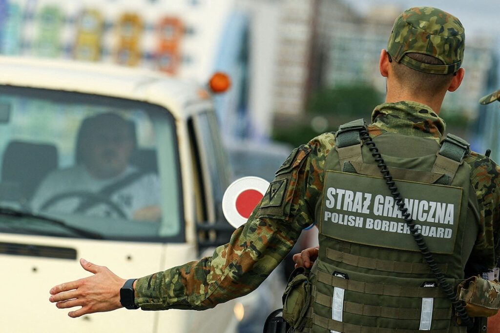 Українку розвернули на в’їзді до Польщі: здивувався навіть інспектор ➤ Prozoro.net.ua