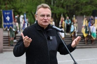 В центре Львова напали на Садового: подробности