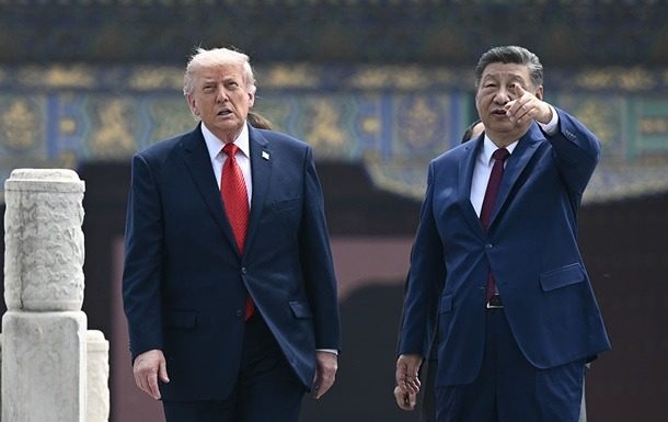 «Забирайся звідси»: бійка на зустрічі Трампа і Сі вразила світ