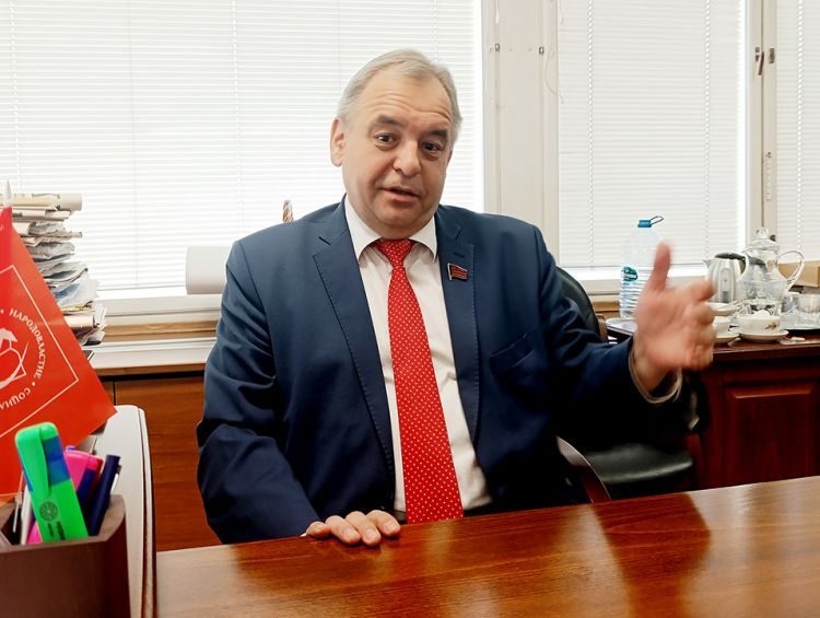 Росія не витримує: у Держдумі вперше вимагають припинити війну