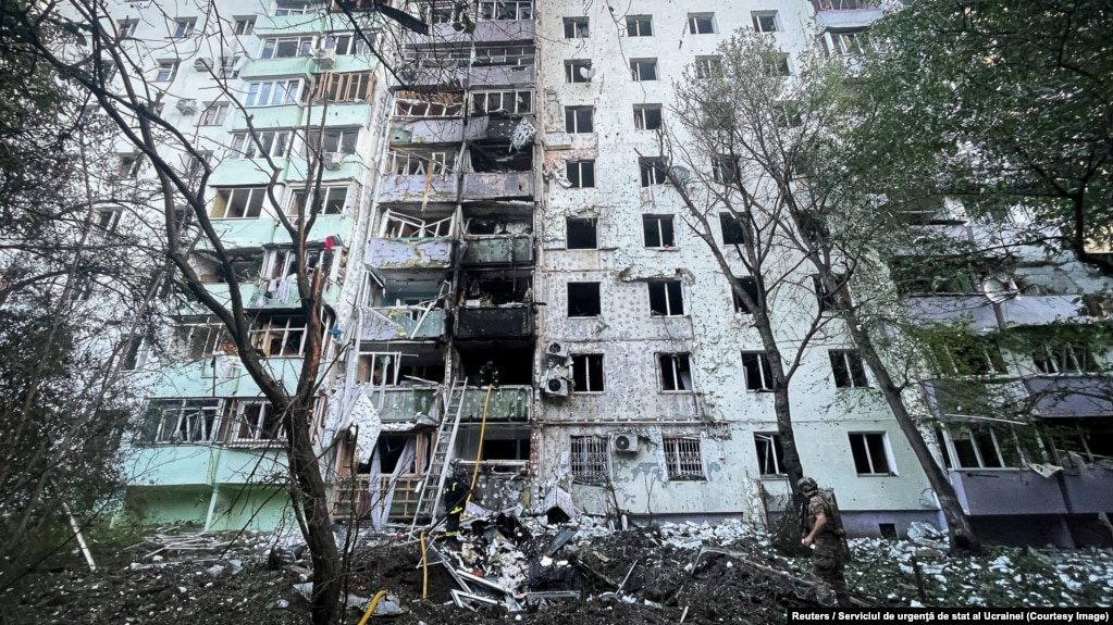 Росія здійснила удар по Луцьку: що там відбувається
