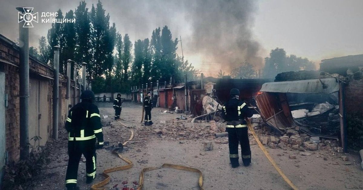 РФ ударила “Орєшніком” по Україні: фото наслідків