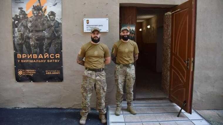Реформа ВСУ: военным предложат сроки службы и бронь