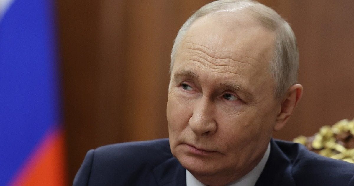 Путін назвав, з ким в Україні хоче підписувати мирний договір