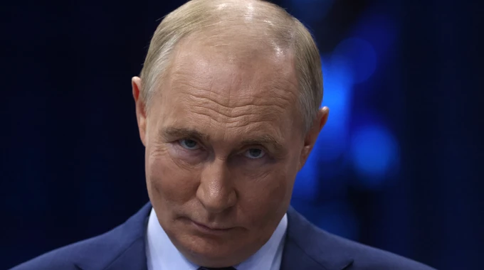 Путин мечтал о великой России, но разрушил ее сам: анализ WSJ