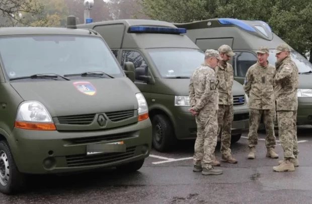 На Закарпатті натовп штурмував ТЦК: військові відкрили вогонь ➤ Prozoro.net.ua