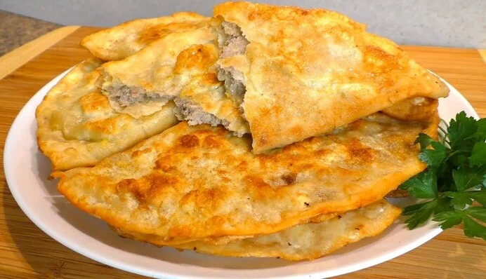 Сочные чебуреки из лаваша в духовке