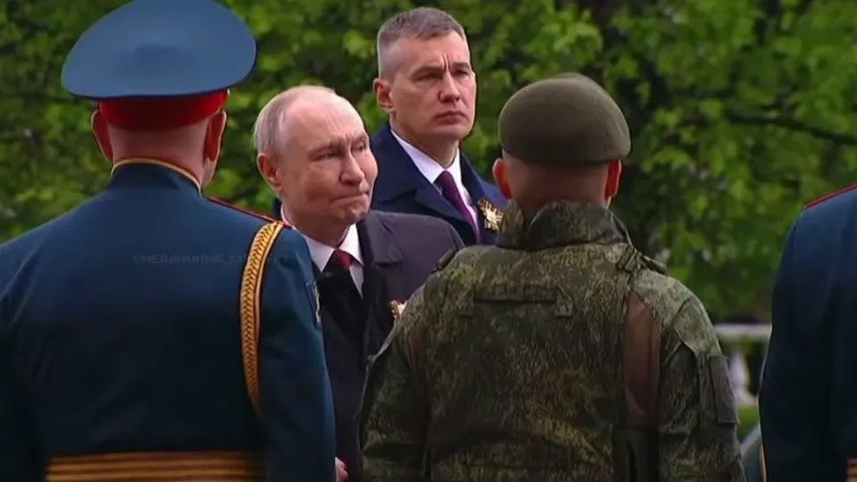 “Опухлий і ледве йде”: зовнішній вигляд Путіна здивував багатьох